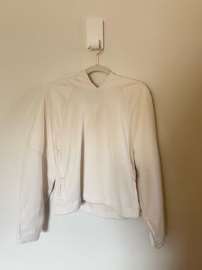 Athleta • Retroplush Hoodie Cream Cropped Pullover Size Large Travel Casual Cozy